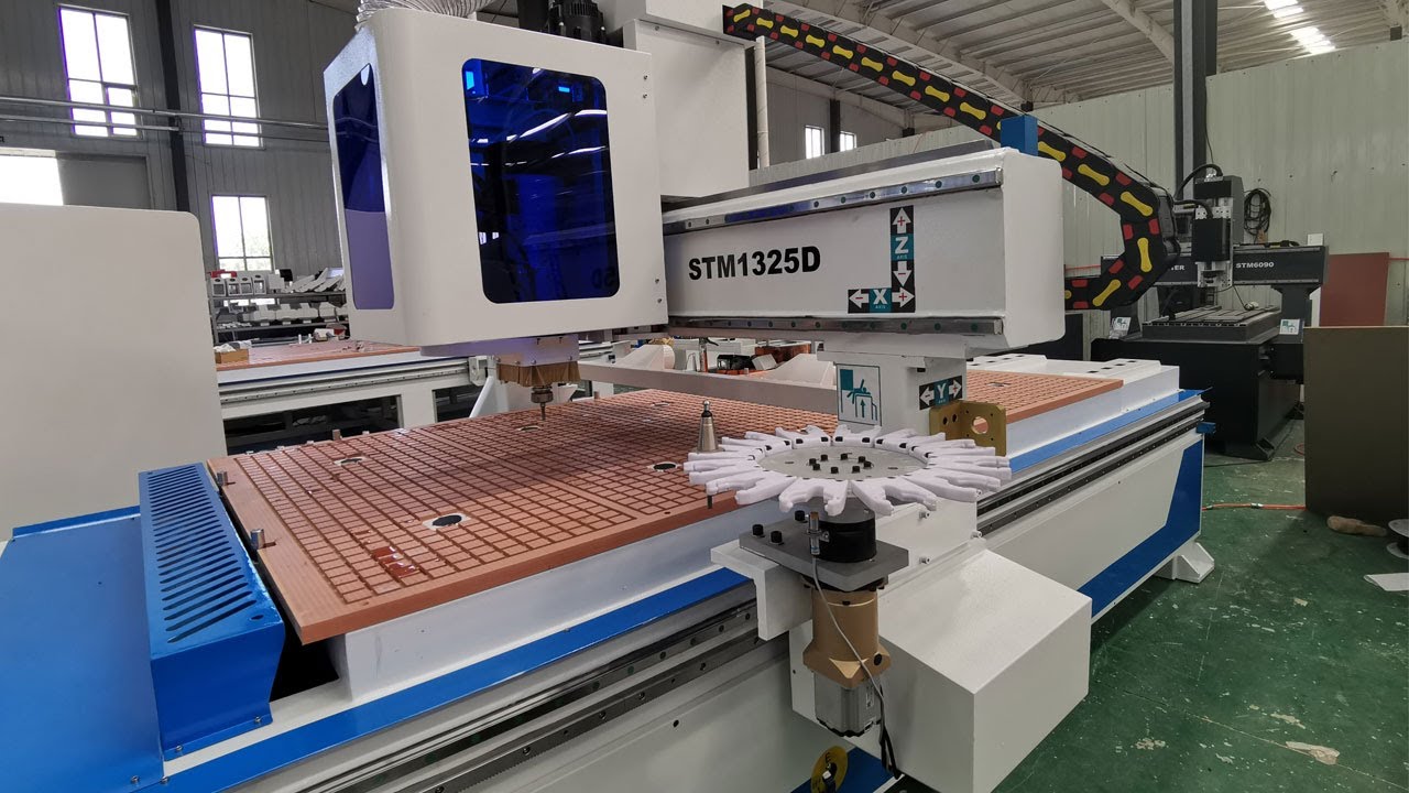 全自動4x8木工數(shù)控機床帶換刀裝置 全自動4x8木工數(shù)控機床帶換刀裝置